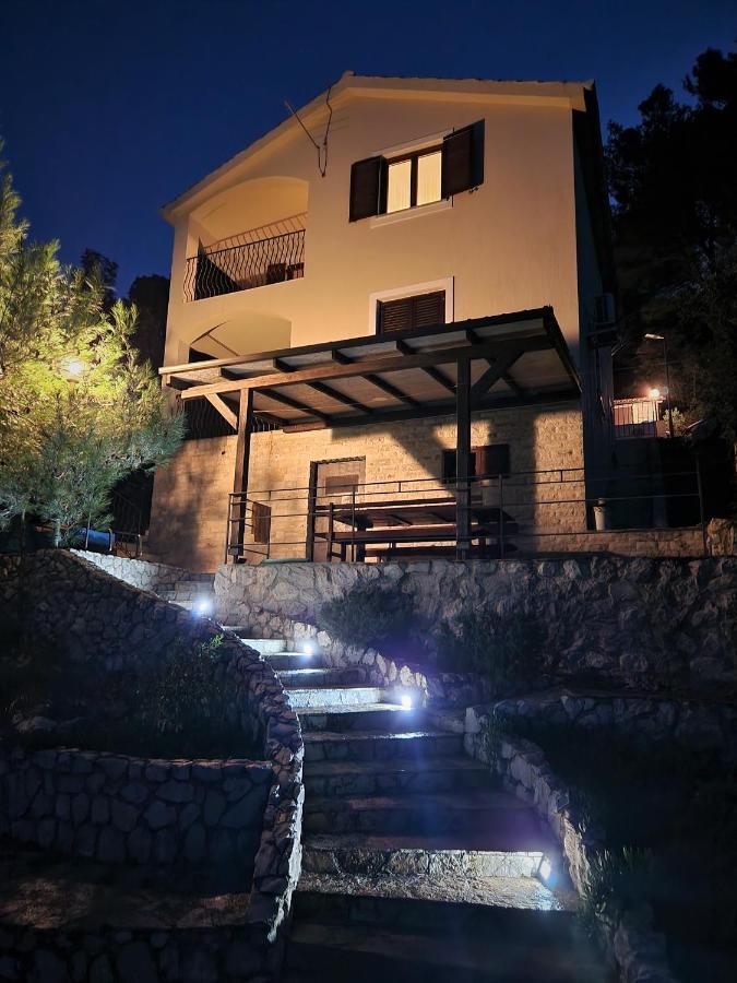 Hidden Pearl Apartment Luka  Luaran gambar